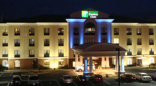 Holiday Inn Express Hotel & Suites Newport South By Ihg Экстерьер фото