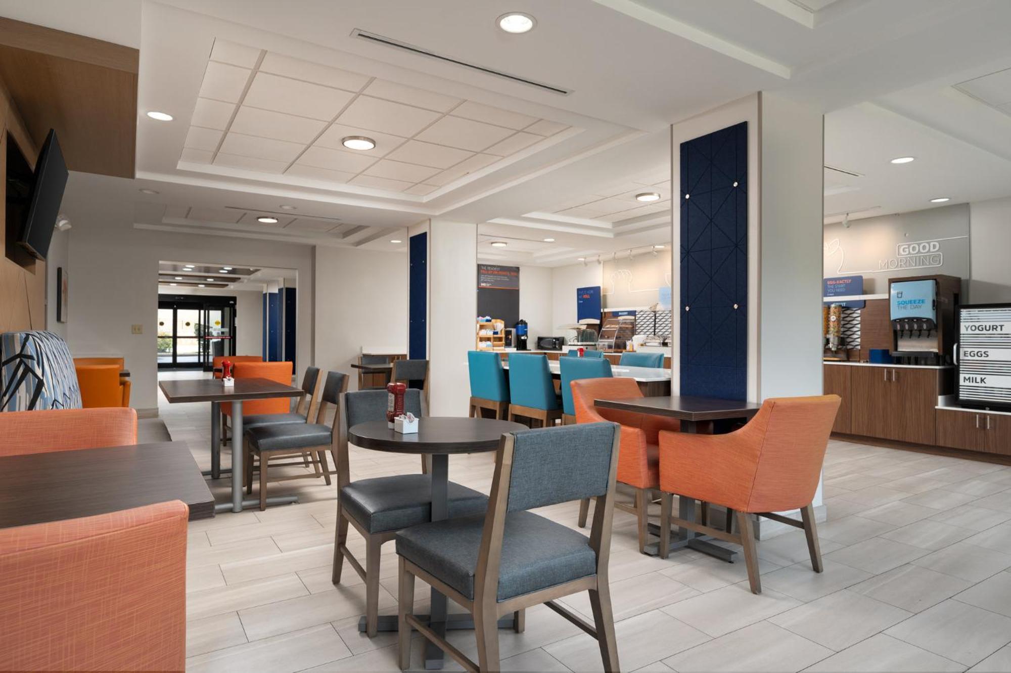 Holiday Inn Express Hotel & Suites Newport South By Ihg Экстерьер фото