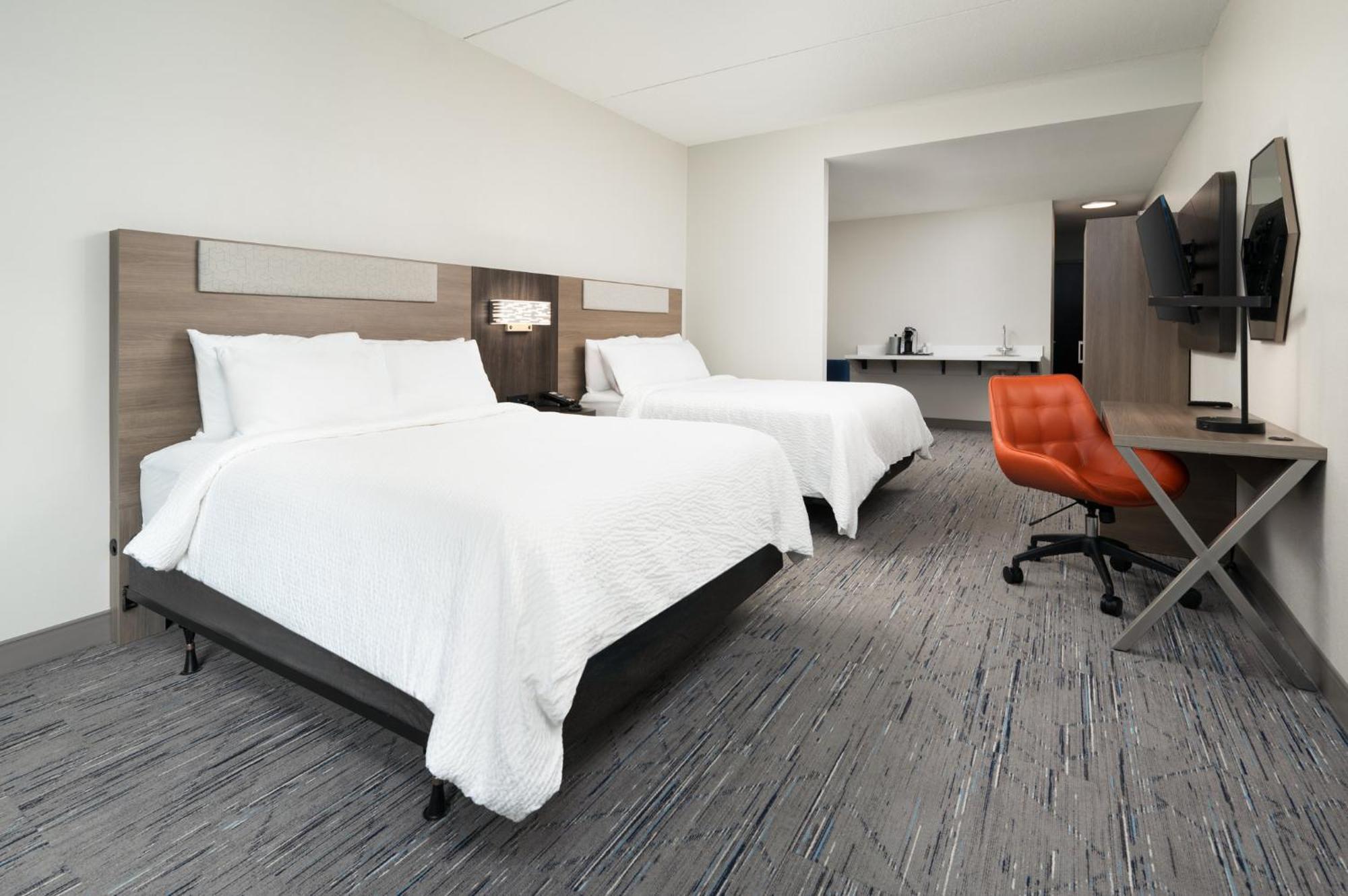 Holiday Inn Express Hotel & Suites Newport South By Ihg Экстерьер фото